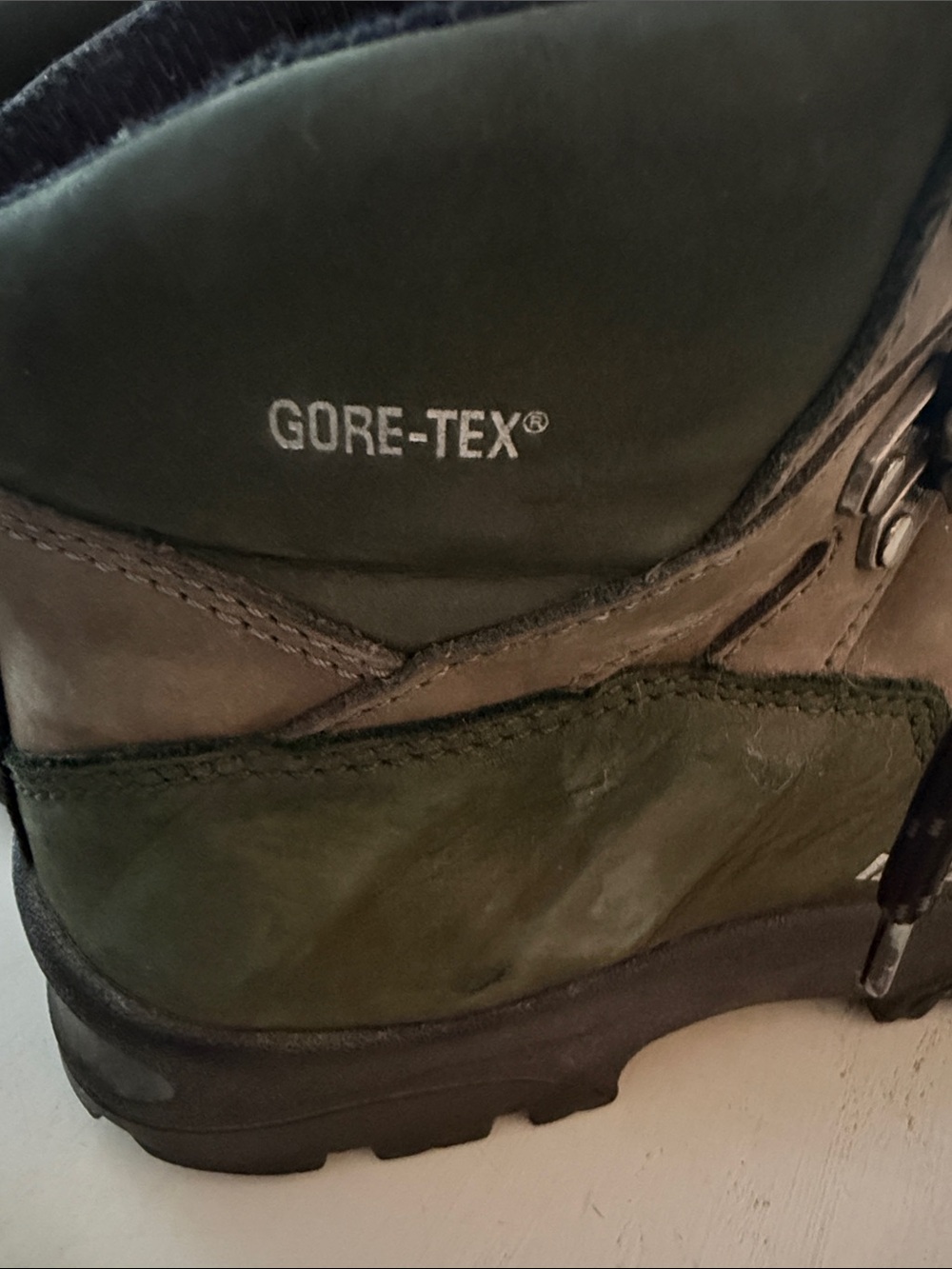 Montrail Gore-Tex hiking boots women’s size 8.5 Hunter green - Picture 11 of 11